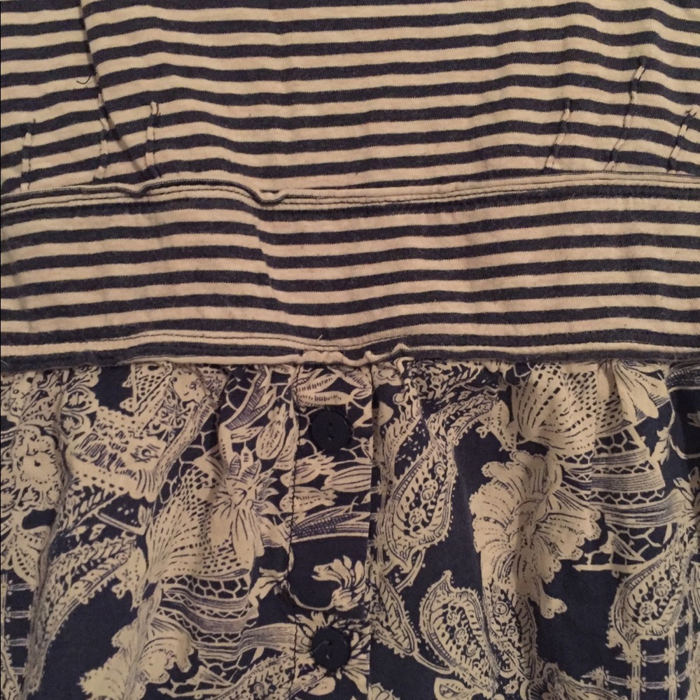 Mossimo Tank Top - Picture 2 of 3